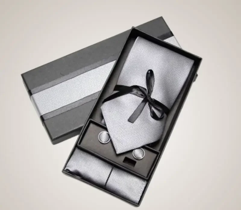 Custom Tie Boxes1