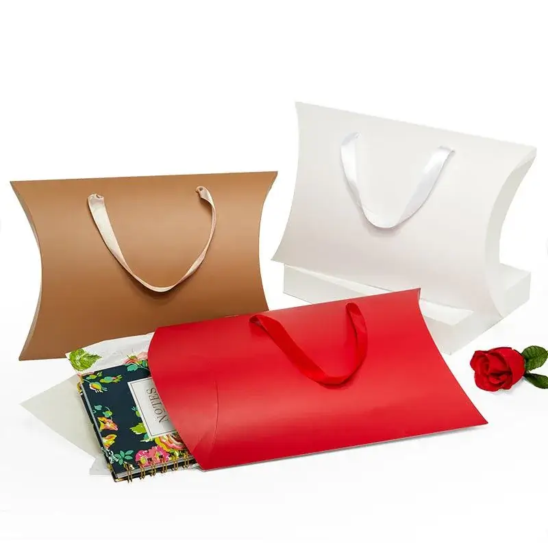 Pillow Boxes With Handle1 (1)